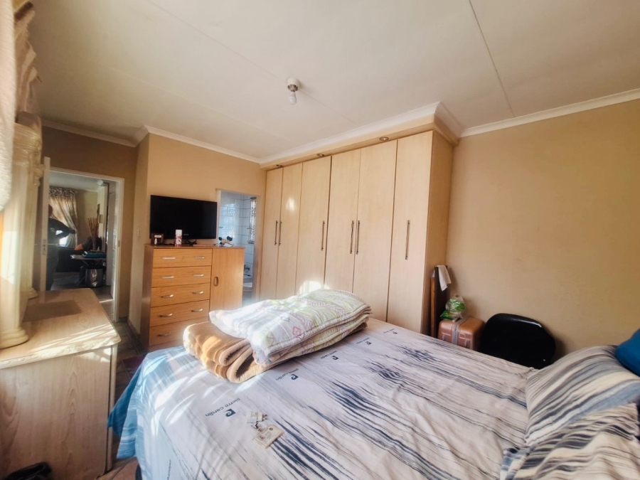 3 Bedroom Property for Sale in Mabopane Unit X North West
